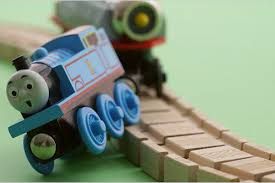 train-going-off-track