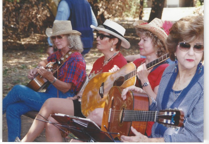 Me with Dee, songmakers